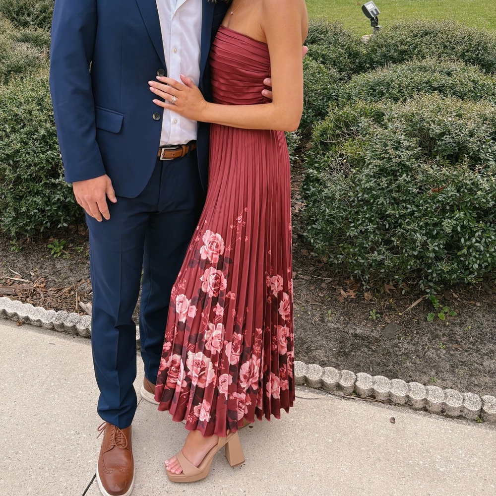 Abercrombie and Fitch Maroon Floral midi dress